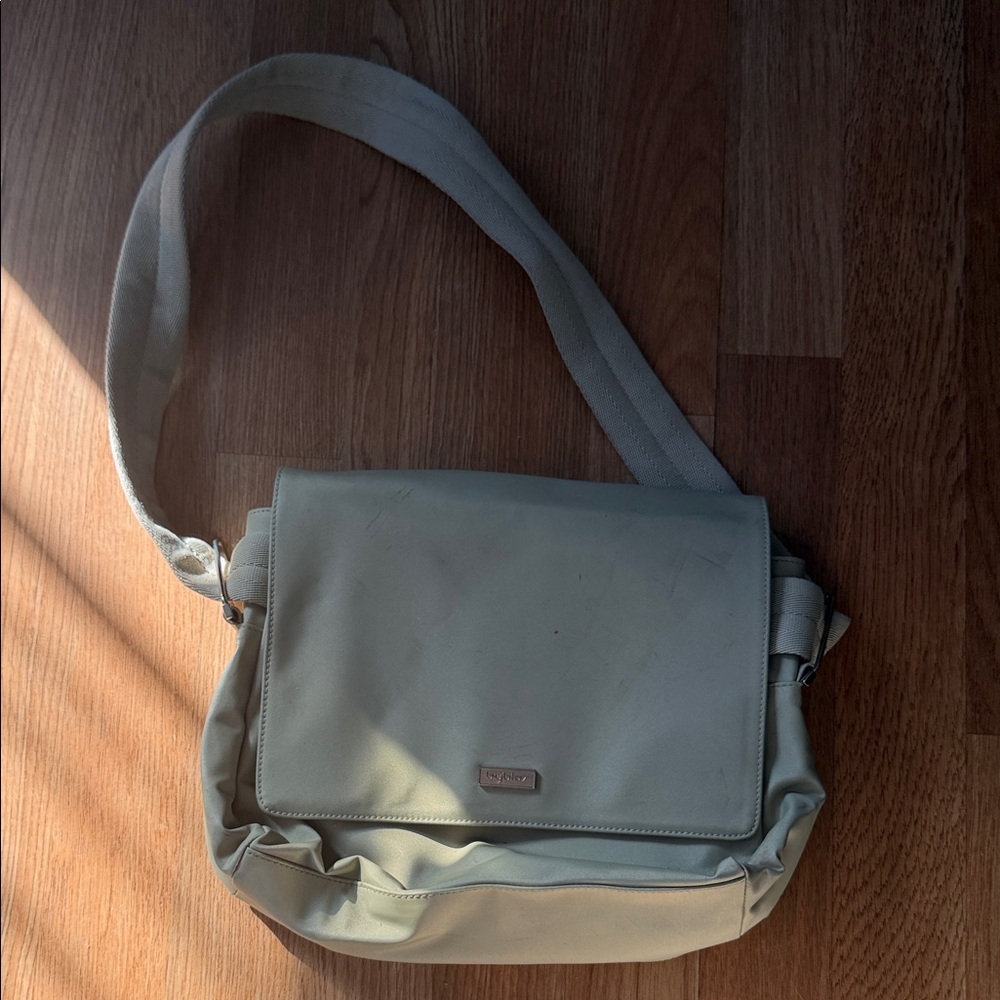 Byblos Light Gray Messenger Bag